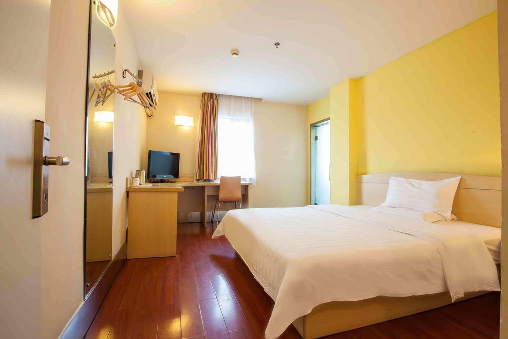 7Days Inn Guangzhou Xinshi Room photo